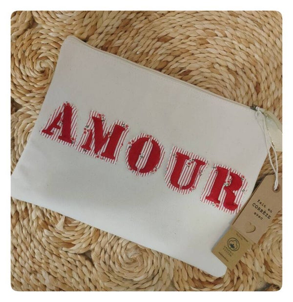 A M O U R
