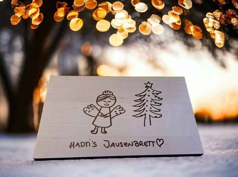 Kinderzeichnung auf Frühstücksbrettchen