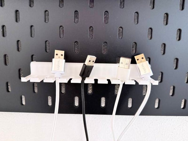 Kabelhalter passend für IKEA Skadis Lochwand Kabel Kabelhalterung weiß Organizer