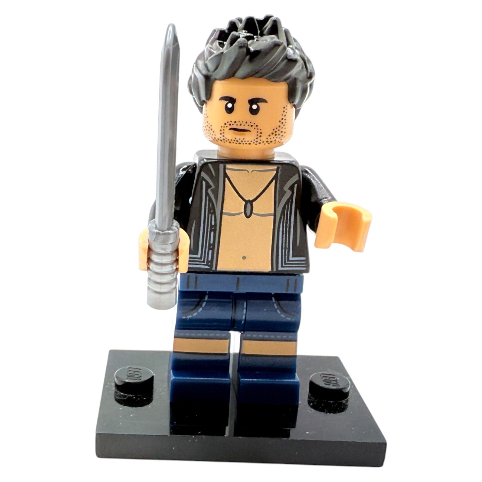 LEGO® Jurassic World™ – Minifigur „Xavier Dobbs“ mit Machete (76975)