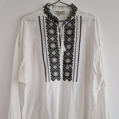TRADITIONAL SHIRT WITH HANDMADE ARTISTIC DRAWING
