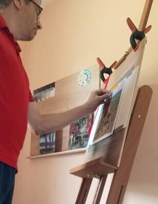 Mezelf schilderend in mijn atelier