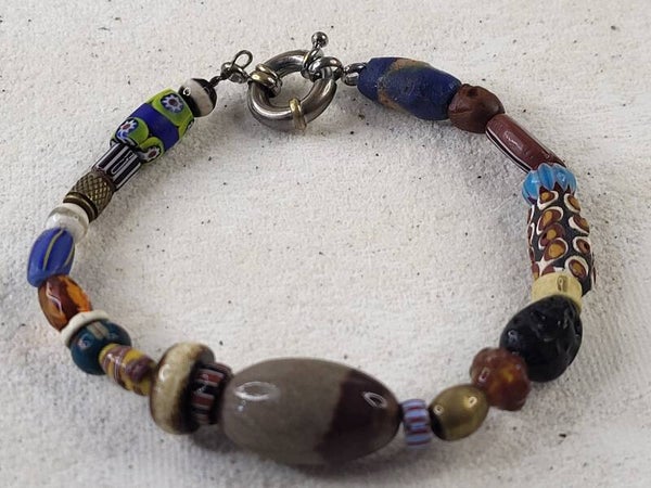 Shiva Lingam en Trade beads