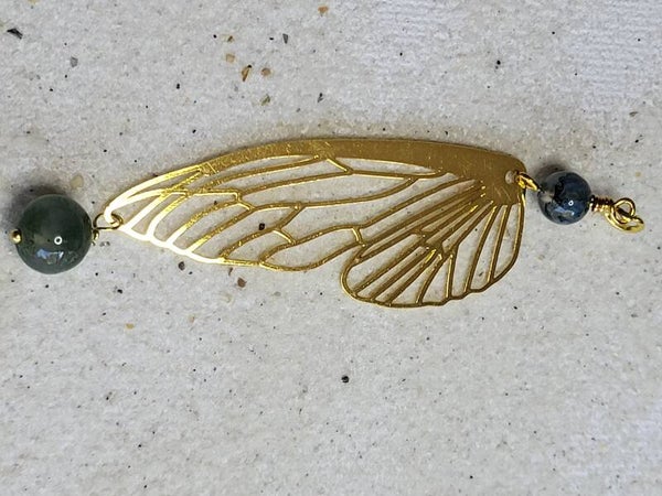 Mosagaat aan elvenvleugel