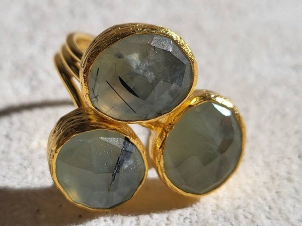 Prehniet ring