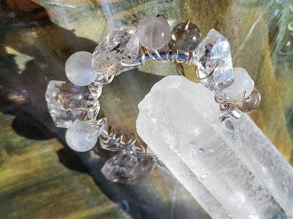 `Bergkristal met herkimer diamantjes etc