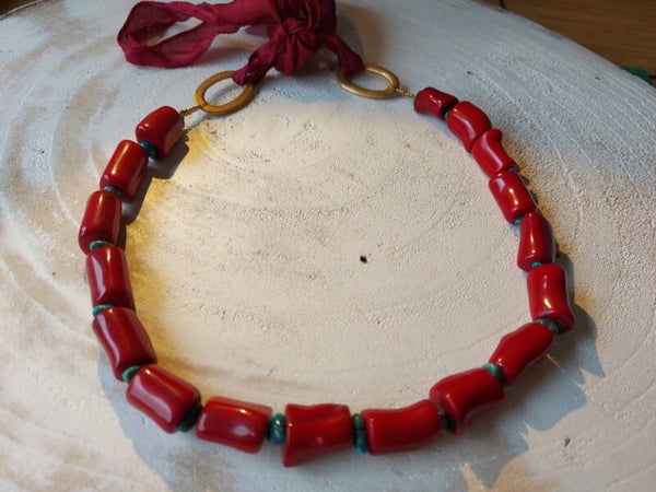 Bamboe koraal ketting met turkoois