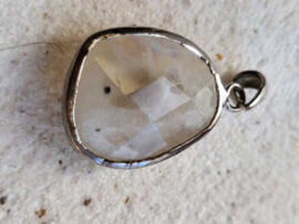 regenboogmaansteen hanger