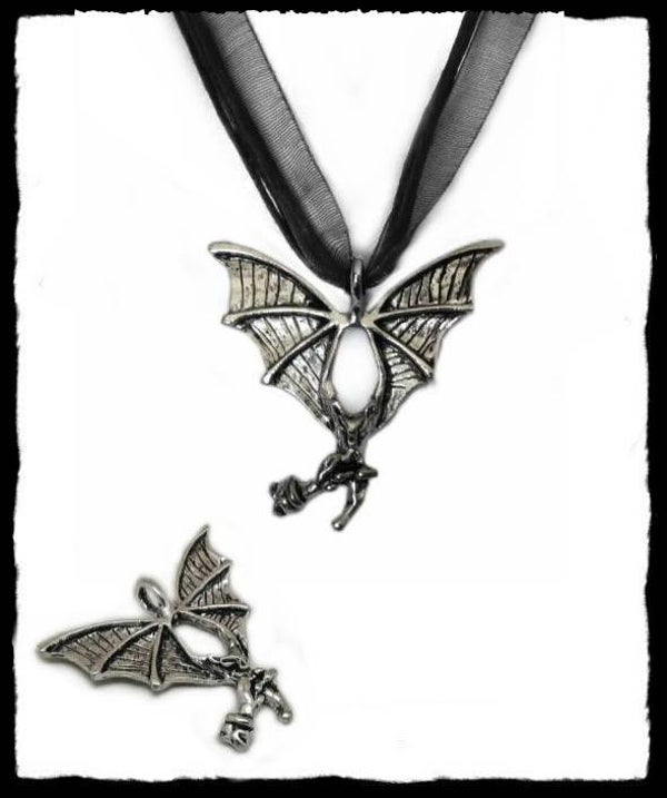 Necklace flying bat with rose