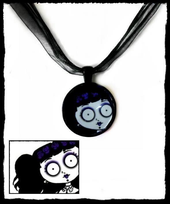 Necklace round Peek a Boo