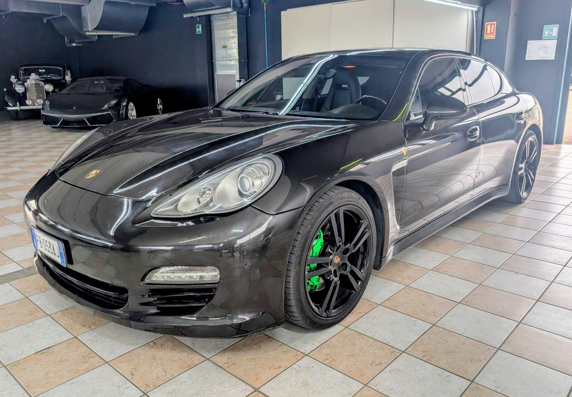Porsche Panamera 3.0cc diesel 250cv 184kw targa FB053AJ