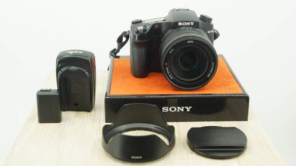 Sony Cybershot DSC-RX10 III in zeer nette staat, met garantie!