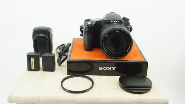 Sony Cybershot DSC-RX10 III in zeer nette staat, met garantie!
