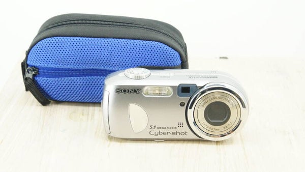 Cyber-Shot DSC-P93A Digitale Compact Camera - Zilver