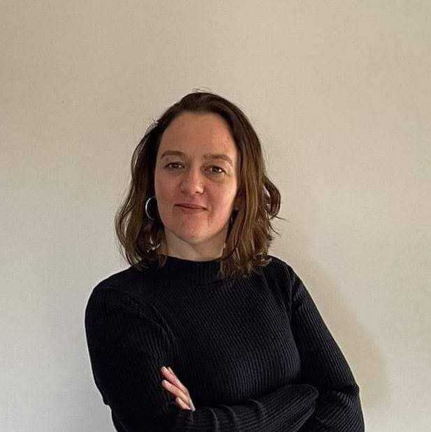 Kim, eigenaar van Parfum & Zo by Kim met focus op geurbeleving en ontspanning