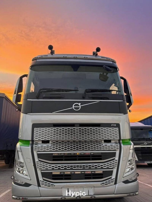 Volvo FH Volvo FM windscreen Replacement Full Service