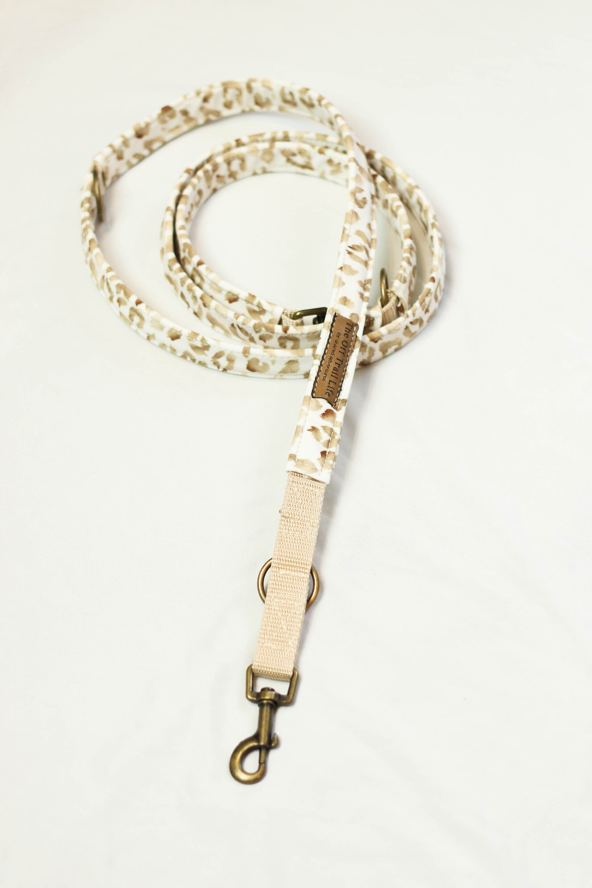 Leine 'Creme Leo Paw'