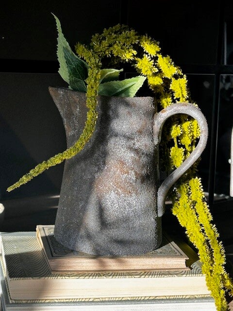 Aviaya Kande vase
