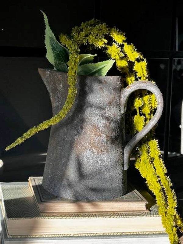 Aviaya Kande vase