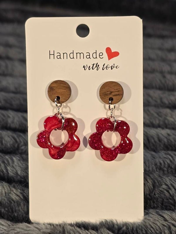 Boucles d'oreilles petite fleur résine