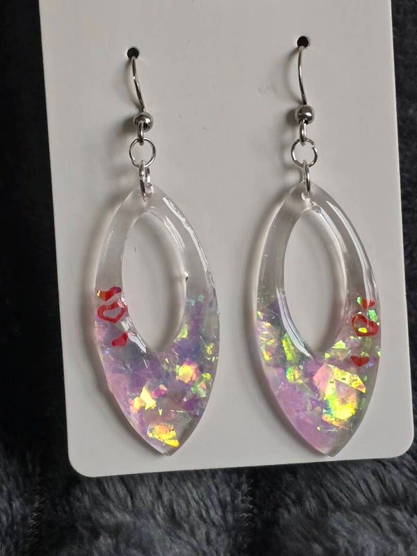 Boucles d'oreilles ovales blanches love