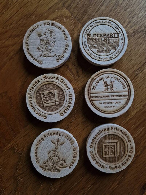 Woodcoin Set HQ Blockparty - "Geocaching Friendship"