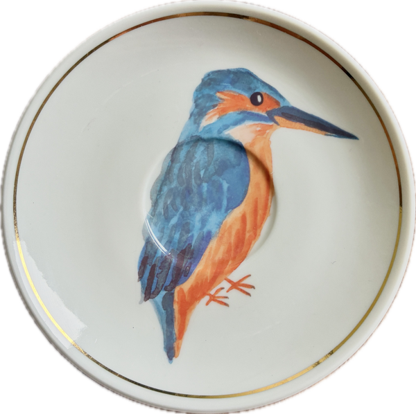 IJsvogel op schotel met gouden rand