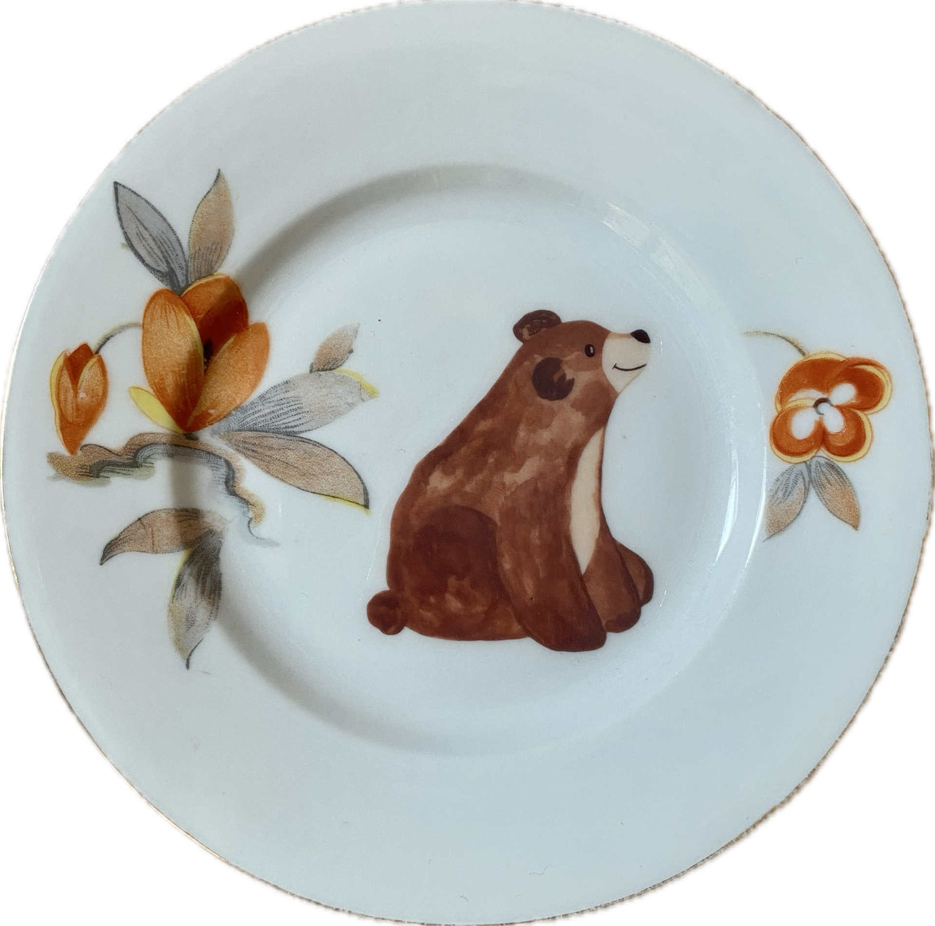 Beer op klein schoteltje