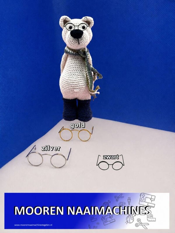 Brilletjes goud en zilver 5,0 cm x 3,5 cm en zwart 3,5cm x 3,5cm