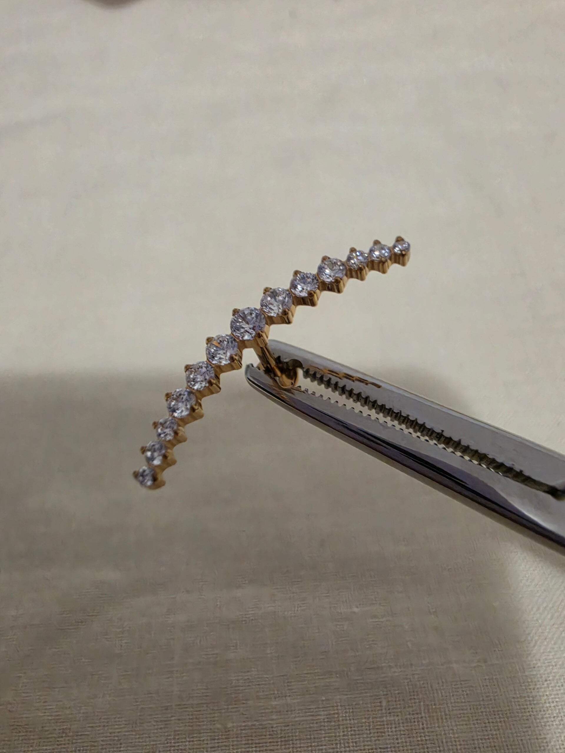 Piercing  titanio curvo 13 CZ