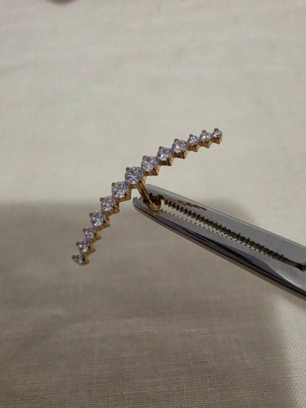 Piercing  titanio curvo 13 CZ