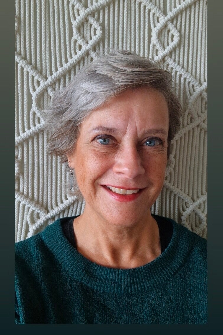 Dees Sea Atelier Workshops edelsteen sieraden maken en Crystal Reiki aan zee Den Haag