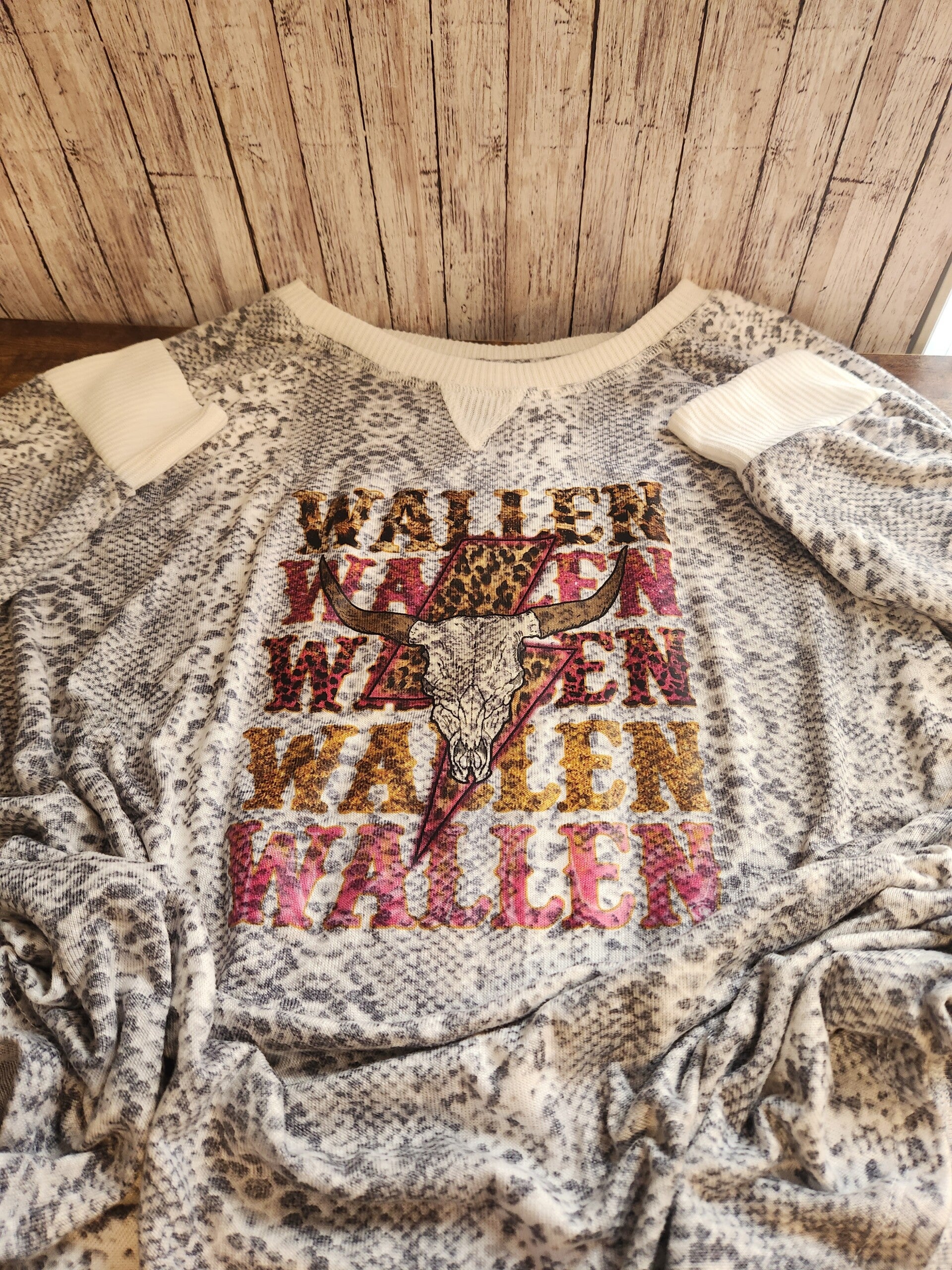 Wallen T-Shirt