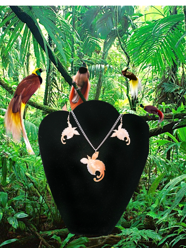 Pearl necklace and earrings set