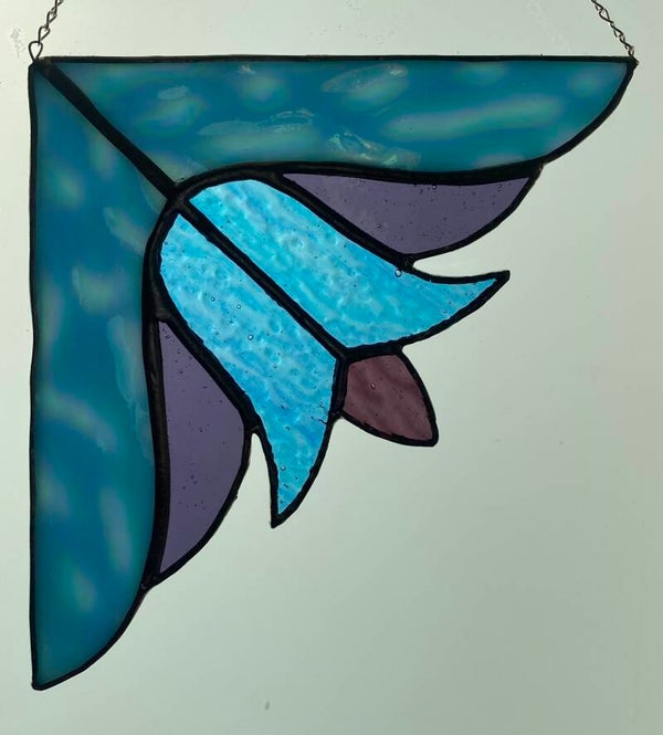 Victorian Corner - Blue Ripple Tulip