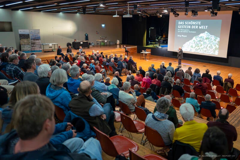 250313-l1070690-verbessert-rr_web-standard-4s4nsl.jpg