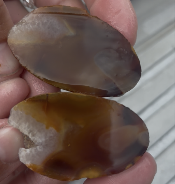 Agate cabochons