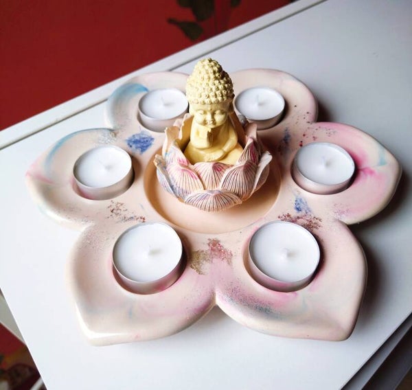 Teelichthalter Lotus mit Buddha