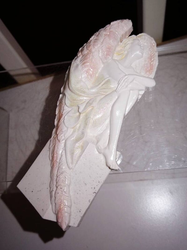 Engel auf Stein