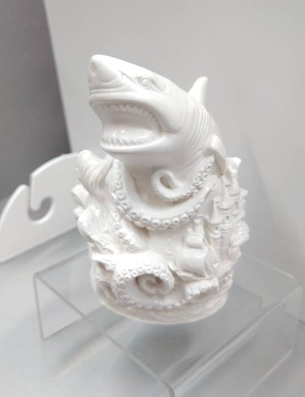 Hai mit Kraken