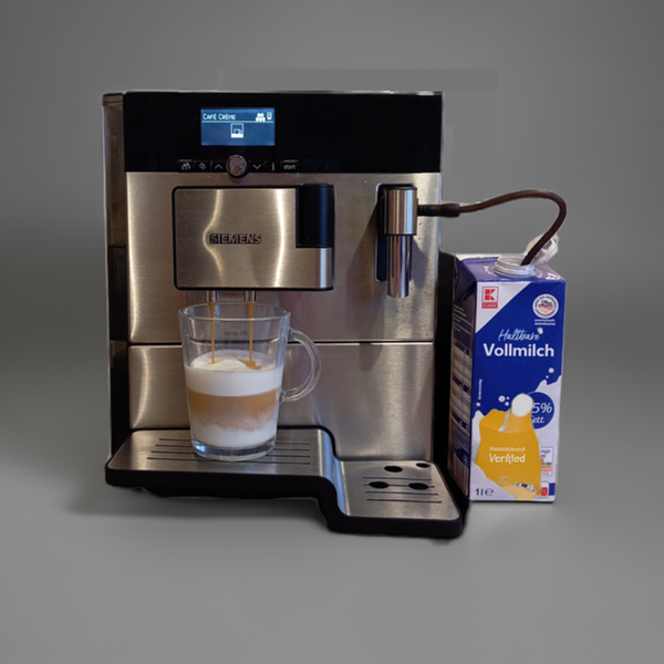 Siemens EQ.8 Series 300 Kaffeevollautomat.