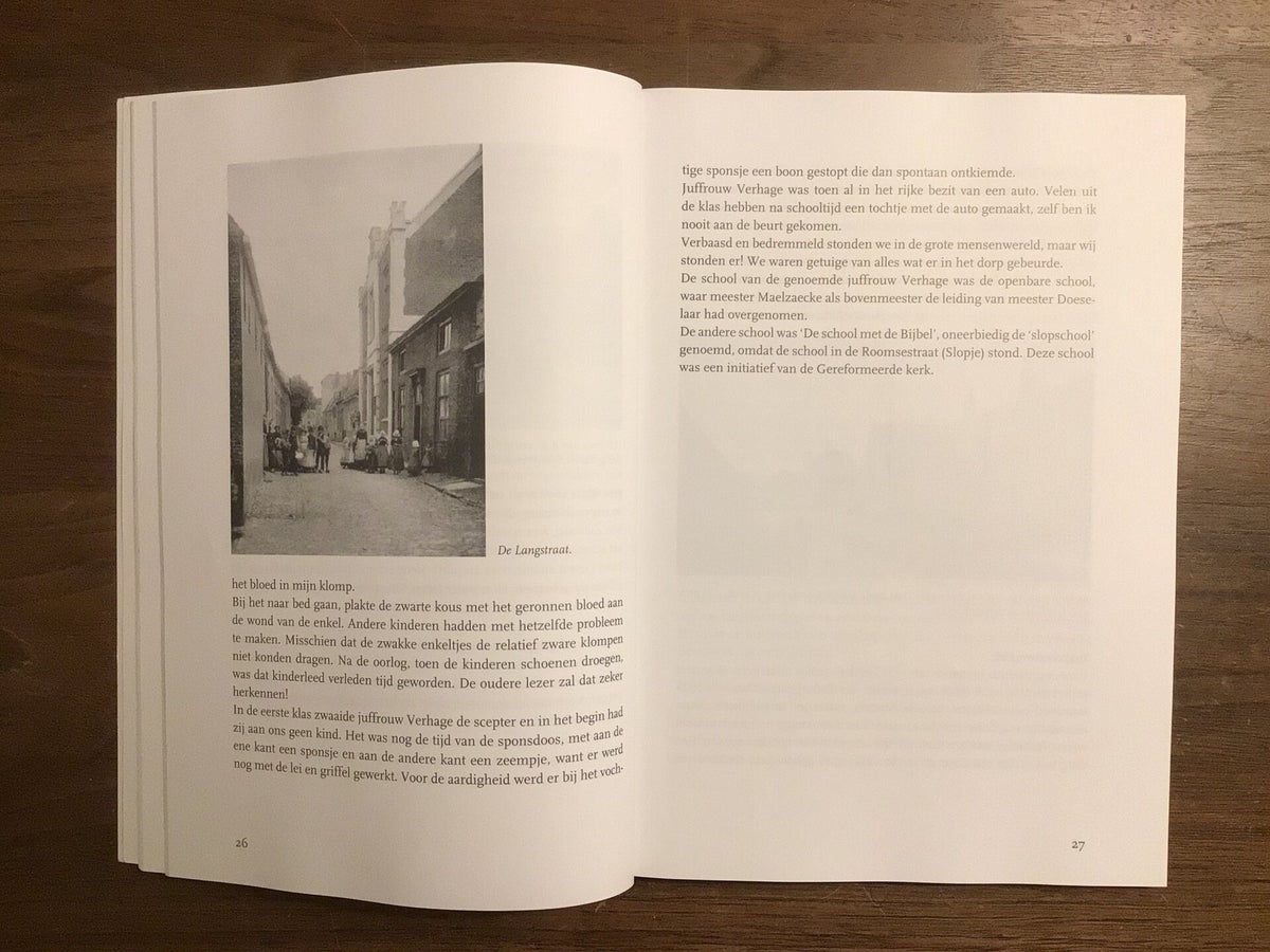 Het reilen en zeilen van Arnemuiden in de 20ste eeuw - J. de Ridder
