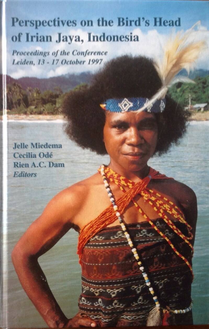 Indische_boeken_perspective_on_the_Bird's_head