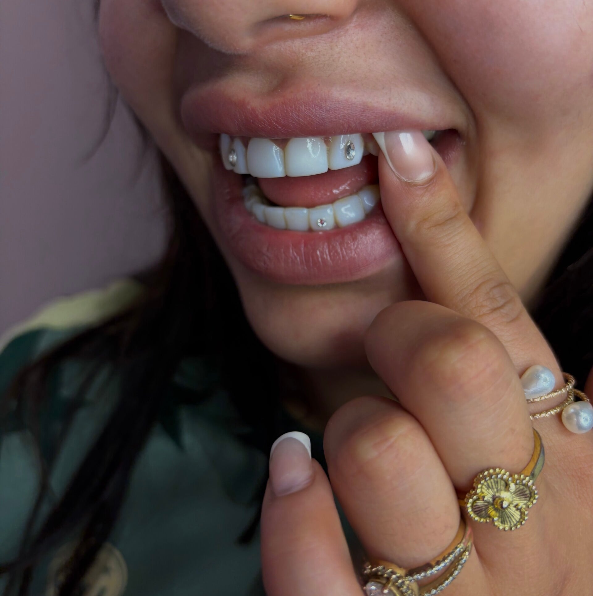 Luxani Studio Tooth Gems