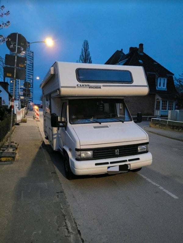Gemütliches Wohnmobil mit Alkoven