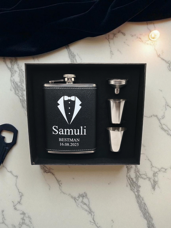 Taskumattisetti kaiverruksella – personoitu lahja bestmanille