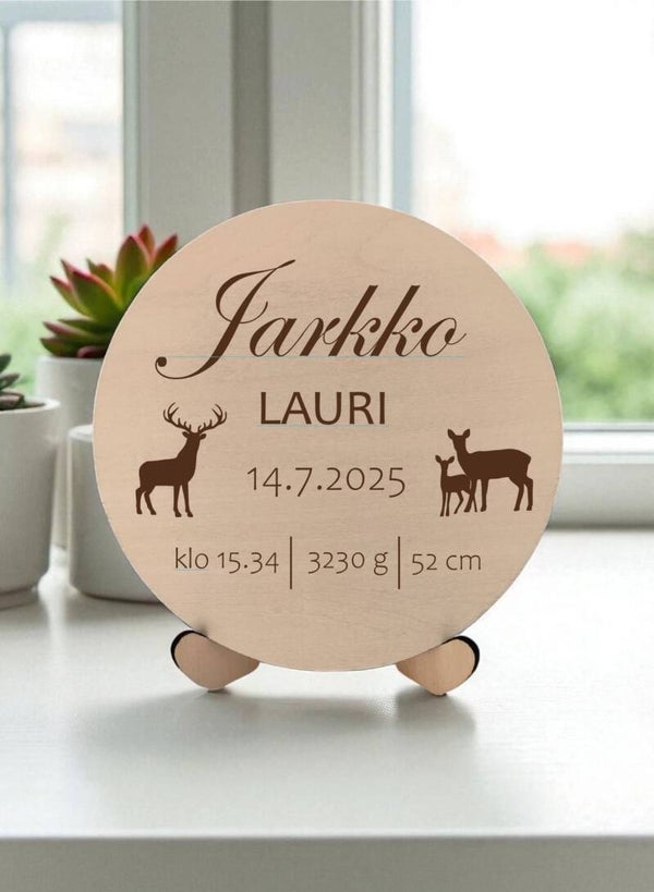 Personoitu puinen syntymätaulu – Malli 3 (17 cm)