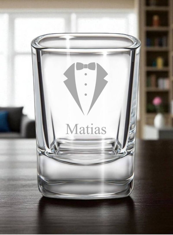 Snapsilasi omalla tekstillä tai logolla – Kaiverrettu