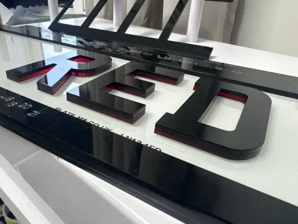 Black/Neon red 6mm SHOW NUMBER PLATES