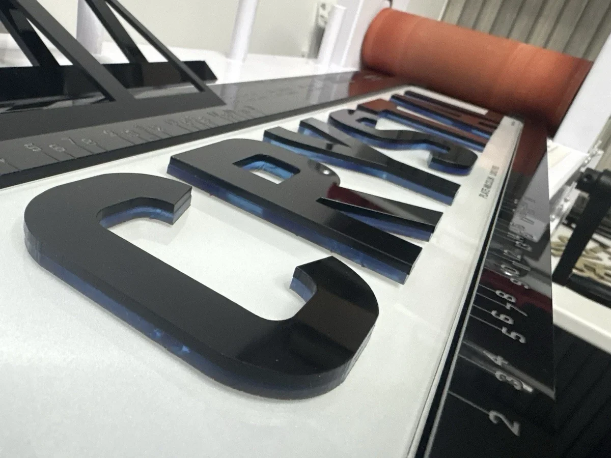 Black/Neon Blue 6mm SHOW NUMBER PLATES | plate-m8